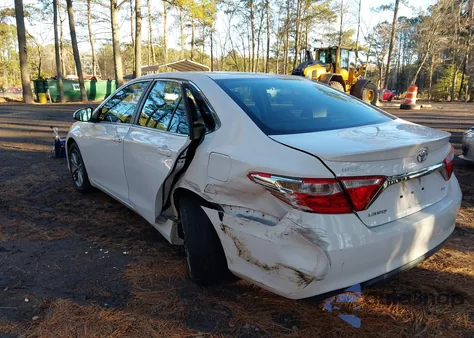 2017 Toyota Camry Se z USA, uszkodzony, nr VIN 4T1BF1FK0HU776571